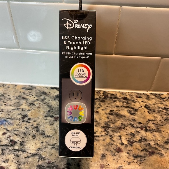SEND ME OFFER…Disney USB charging & Touch LED nightlight - Picture 4 of 4